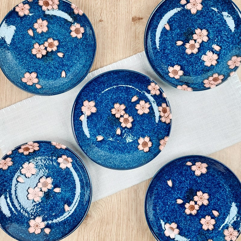 Bokssæt med 5 japanske Sakura-tallerkener