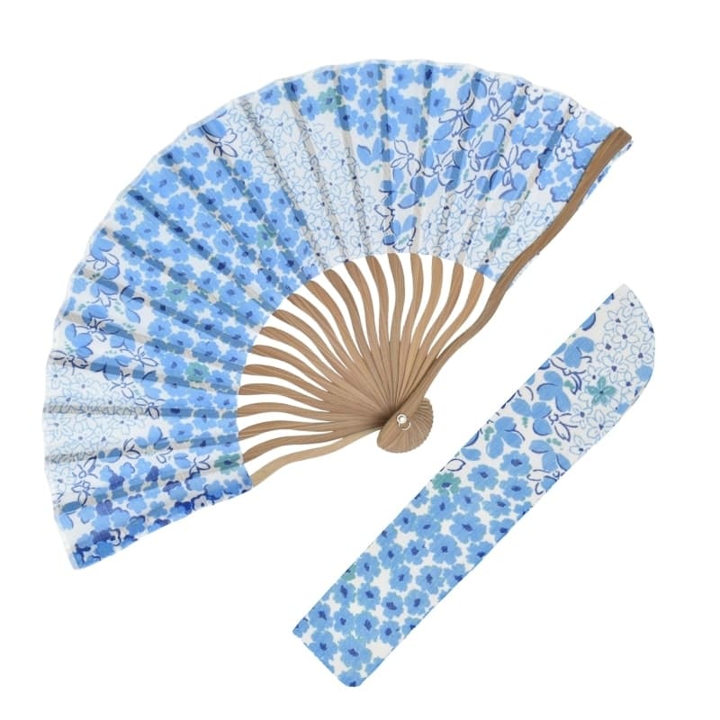Japansk vifte og blå blomstertaske