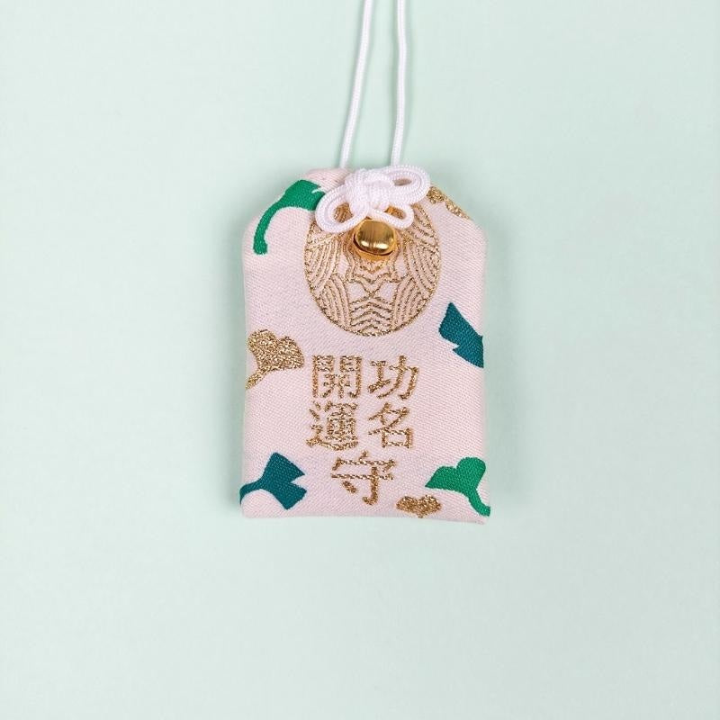 Omamori Gingko blade