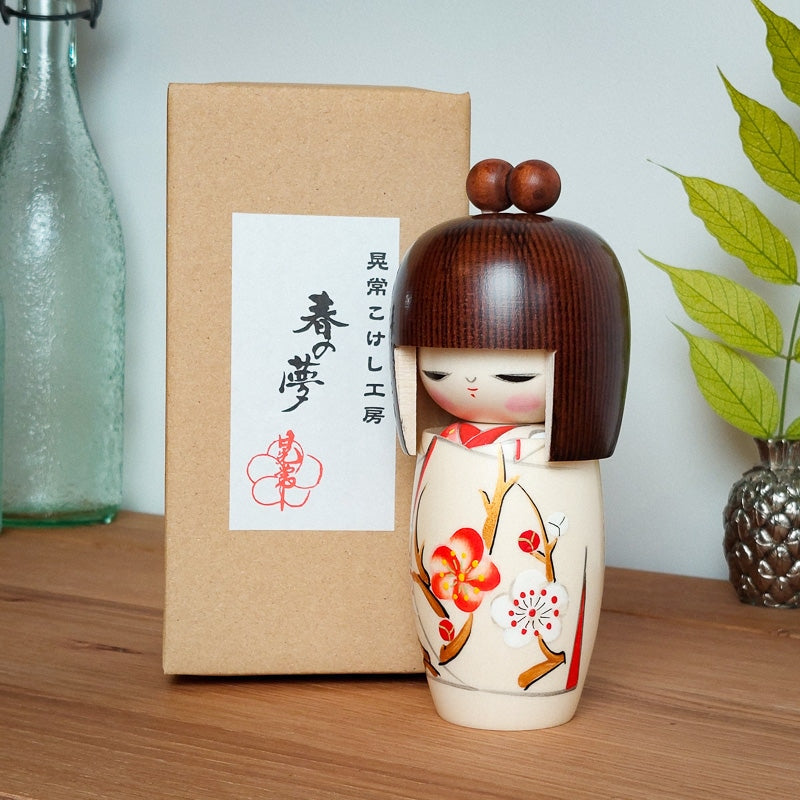 Traditionel Kokeshi-dukke