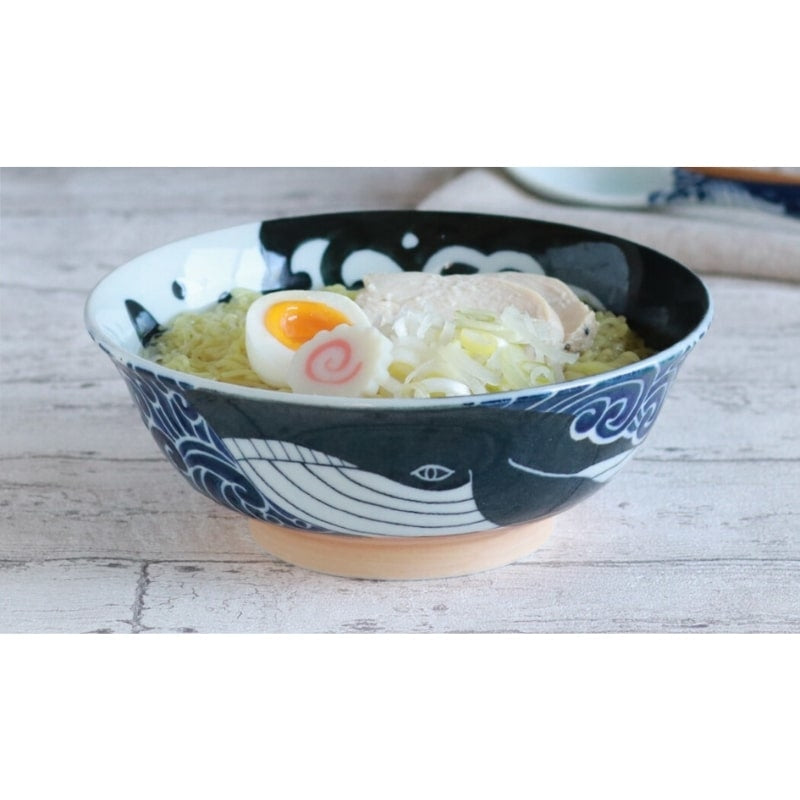 Japansk Ramen-skål med hval